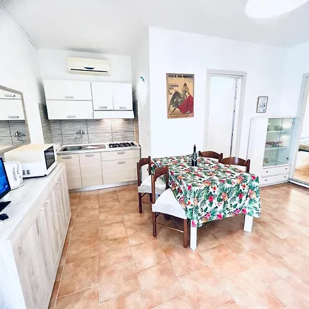 Rosa Apartment